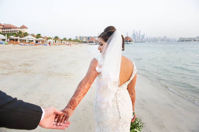 A Multicultural Beach Side Wedding Anantara Dubai The Palm Resort Spa