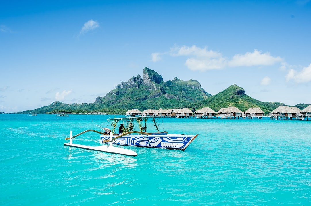 Bora Bora private boat