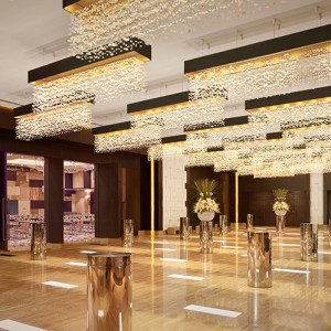 A stunning foyer at Grand Hyatt Abu Dhabi Emirates Pearl